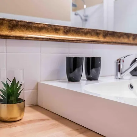 Moderne Erlebnisberg 2 Bis 4 Personen Direkt Am Skilift Und Bikepark Apartment *